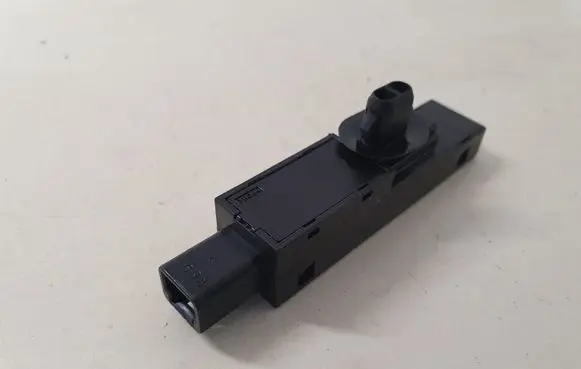 Lexus IS 220D-250-350 Other devices 6270D690090 D690090