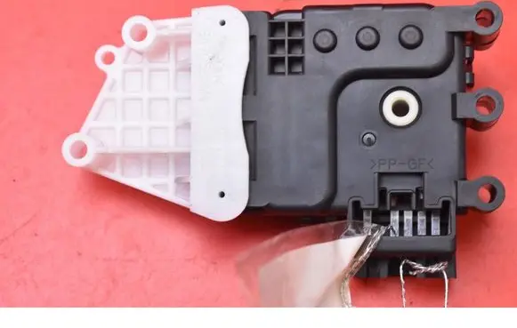 Mazda 3 II Air flap motor/actuator 