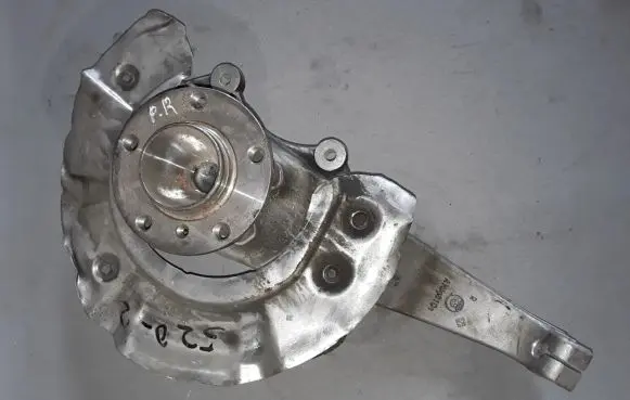 BMW 5 F10 F11 Front wheel hub 31216775770