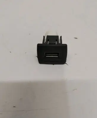 Mercedes-Benz GL X166 USB socket connector A2188200187 20193388 A2168200187