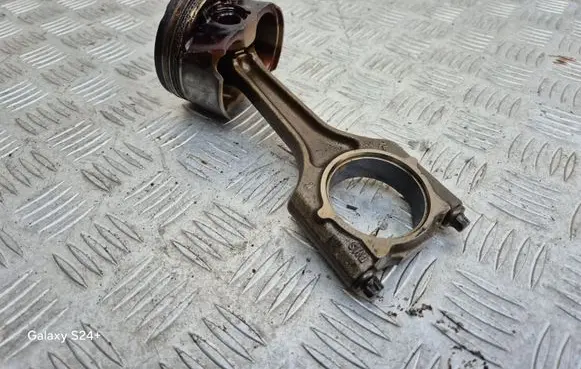 Volkswagen Golf VII Piston with connecting rod 06LJ PK65