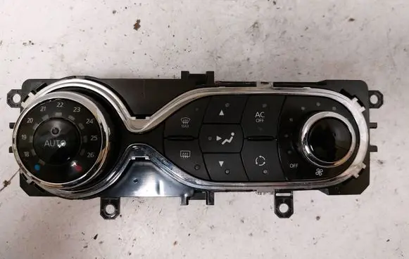 Renault Captur Climate control unit 275108796R B1067144 140607230