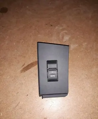 Toyota Auris E180 Electric window control switch GE0024932