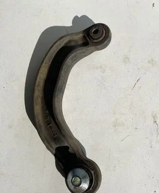 Ford Mustang VI Rear upper control arm/wishbone 5K743