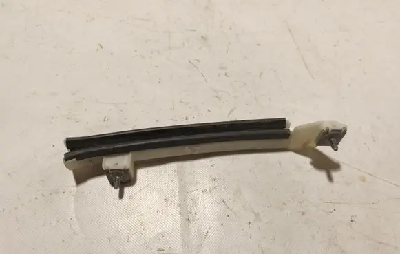 Renault Megane IV Rear door windshield rail 822176341R