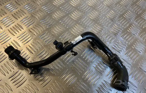 Audi A6 S6 C7 4G Engine coolant pipe/hose 04L122157B