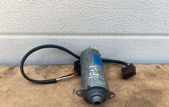 Mercedes-Benz S W220 Seat adjustment motor 2208201542