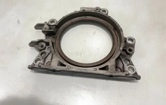 Volkswagen Golf VII other engine part 04L103173A