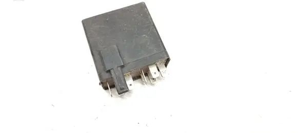 Audi A4 S4 B5 8D Other relay 447907393B