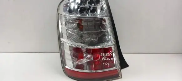 Toyota Prius (XW20) Rear/tail lights
