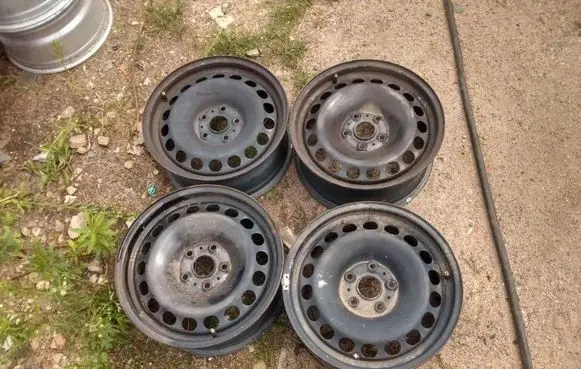 Volkswagen Sharan R16 steel rim 