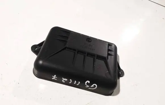 Chevrolet Captiva Rear seat side bottom trim