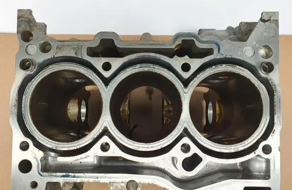 Volkswagen Up Engine block 04C103023B