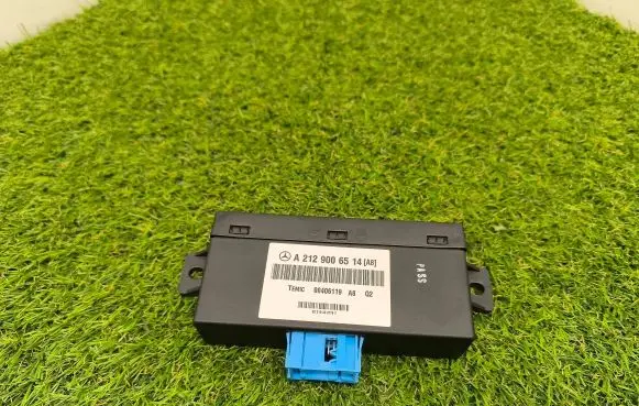 Mercedes-Benz E W212 Air suspension control unit module (rear) A2129006514 00406119 222103307767