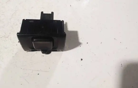 Suzuki Ignis Wing mirror switch