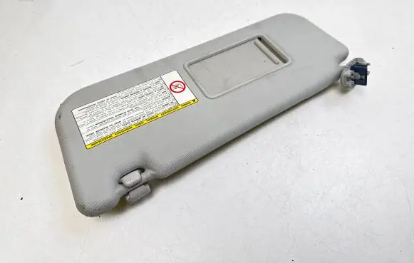 Toyota Verso Sun visor