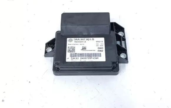 Volkswagen Tiguan Hand brake control module 3AA907801G 18233201A
