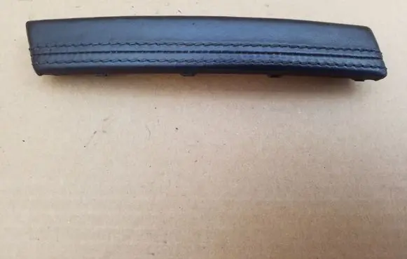 Volkswagen Touareg I Front door handle cover 7L6867171