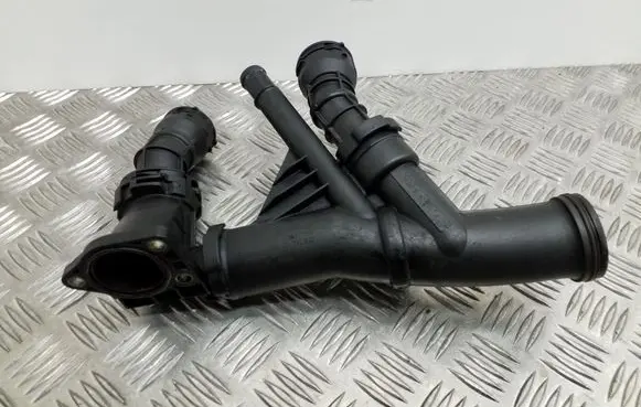 Thermostat/thermostat housing
