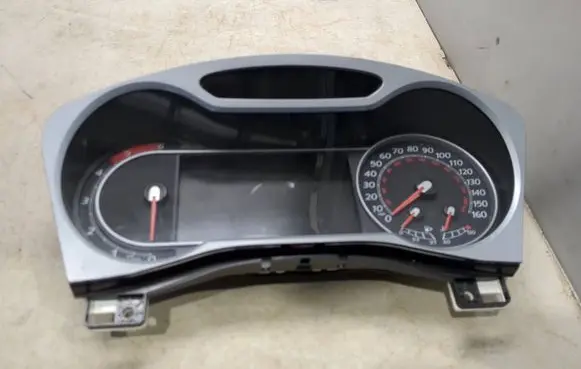 Speedometer (instrument cluster)