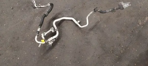Maserati Ghibli Air conditioning (A/C) pipe/hose 670004945