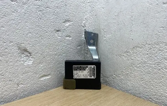 Toyota Avensis T270 Immobilizer control unit/module 8978005050 97RI012203