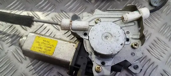 Nissan Almera Rear door window regulator motor 827310m007 mmr511116