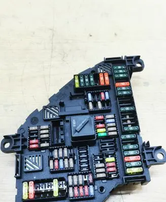BMW 5 F10 F11 Fuse module 9264923