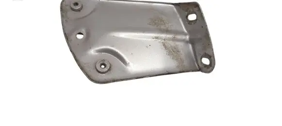 Skoda Yeti (5L) Fender mounting bracket 5L0821142 CZURD