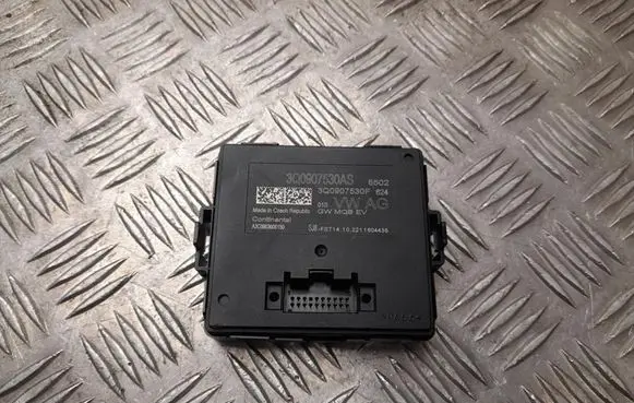 Volkswagen PASSAT B8 Gateway control module 3Q0907530AS
