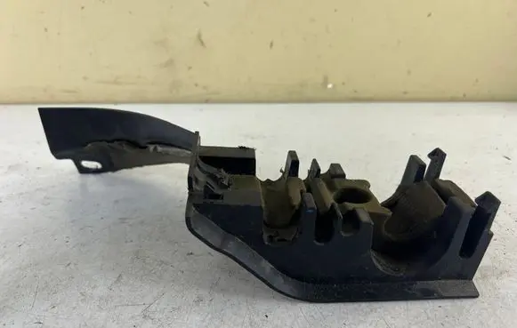 Jeep Grand Cherokee Other engine bay part 68051691AD 68051691A