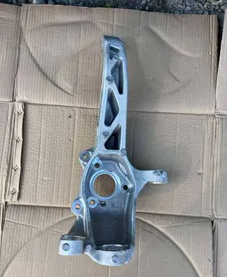 Tesla Model Y Other front suspension part 118831100E