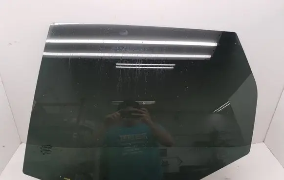 Volvo XC60 Rear door window glass 43R00053 E000186