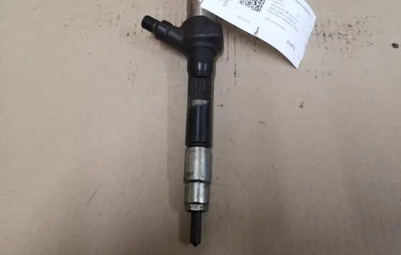 Mazda 6 Fuel injector R2AA 13H50