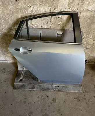 Mazda 6 Rear door