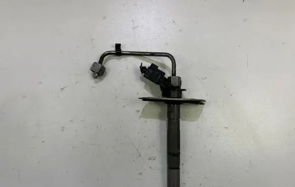 Audi A6 S6 C6 4F Fuel injector 059130277BD