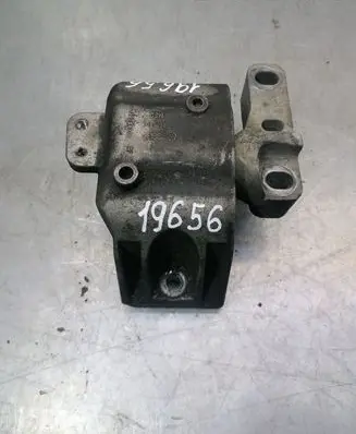 Volkswagen Golf IV Engine mount bracket 1J0199262