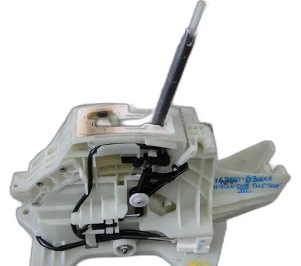 Hyundai Tucson TL Gear shifter/selector 46700-D3XXX