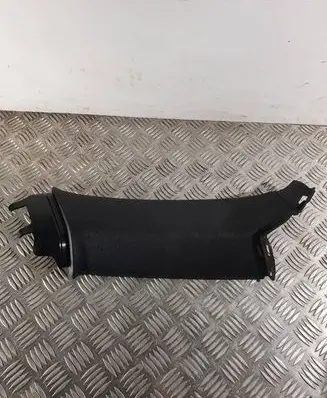 Volvo XC60 Seat belt trim 31425699