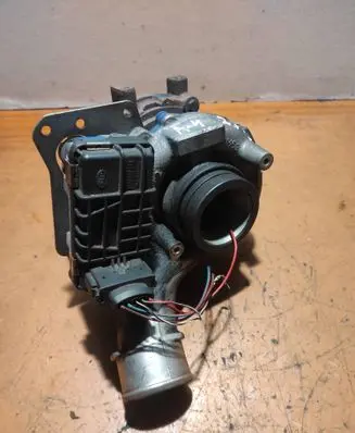Audi A4 S4 B7 8E 8H Turbo 059145715T JDB004331