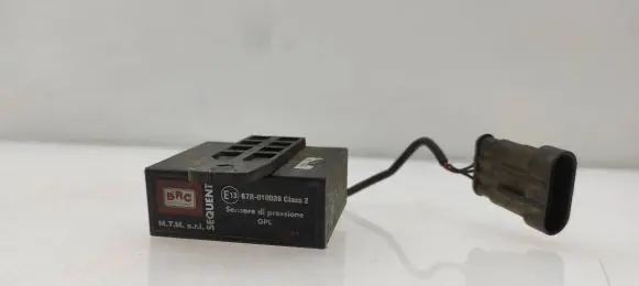 Subaru Forester SF LP gas control unit module 67R010036