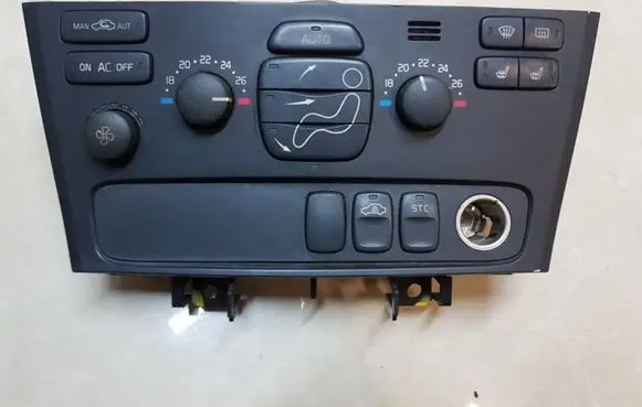 Volvo S60 Climate control unit 8691876