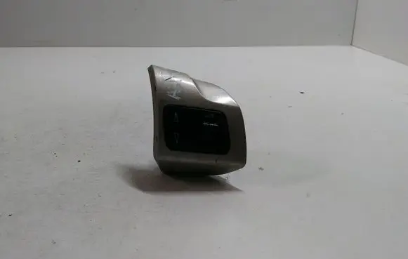 Opel Astra H Multifunctional control switch/knob 13234174