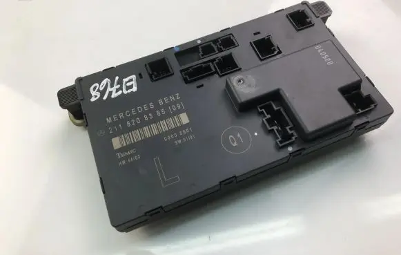 Mercedes-Benz E W211 Other control units/modules 2118208385