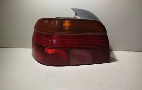 BMW 5 E39 Rear/tail lights 8358031 2VP00724001