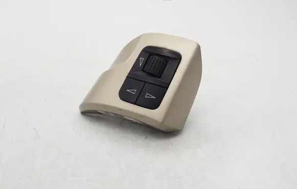 Steering wheel buttons/switches