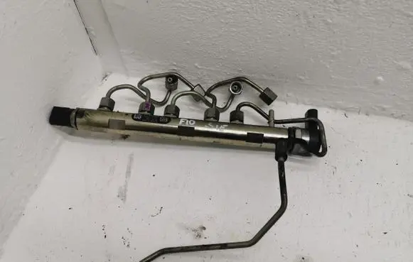 BMW 5 F10 F11 Fuel main line pipe 7809128