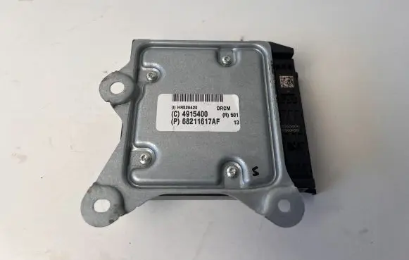 Chrysler Pacifica Airbag control unit/module P68211617AF