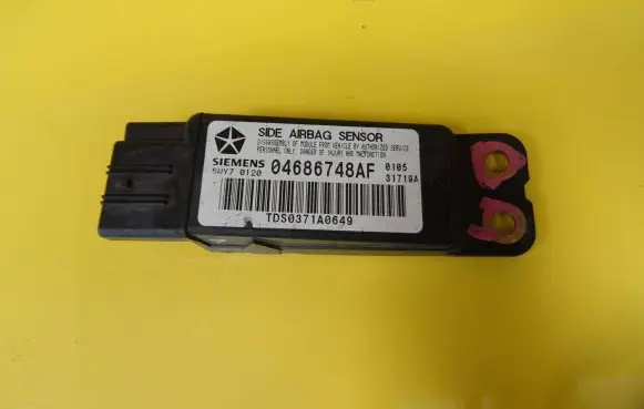 Chrysler Voyager Airbag deployment crash/impact sensor 04686748AF