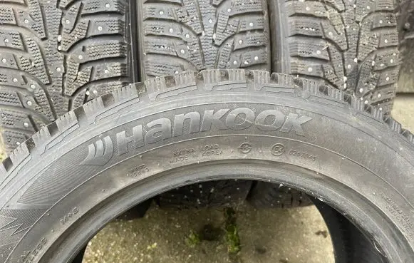 Ford Focus R16 winter/snow tires with studs 20555R1694T 20555R16